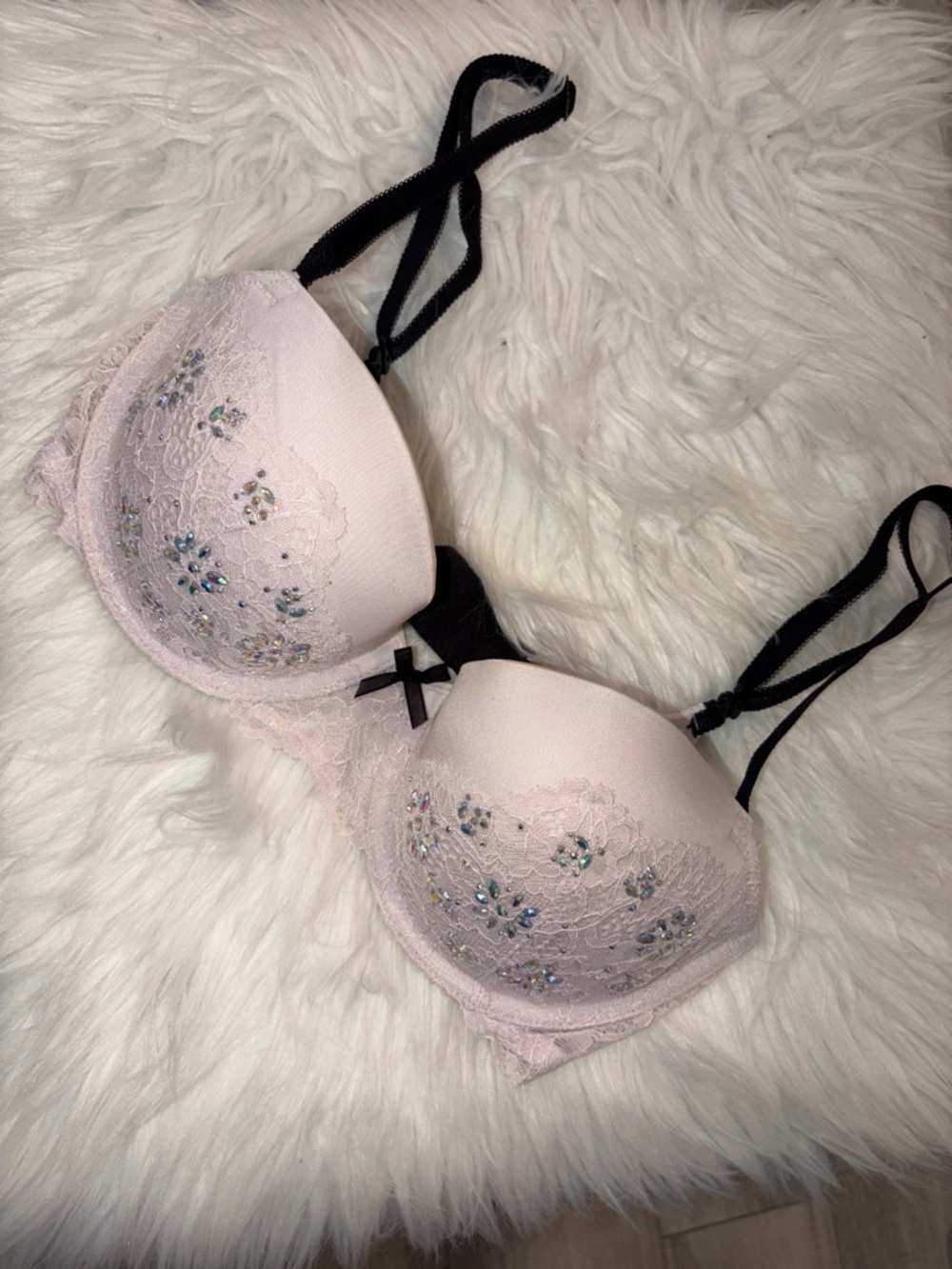Victoria's Secret Pale Pink Lace Embellished Bra with Black Accents 32D